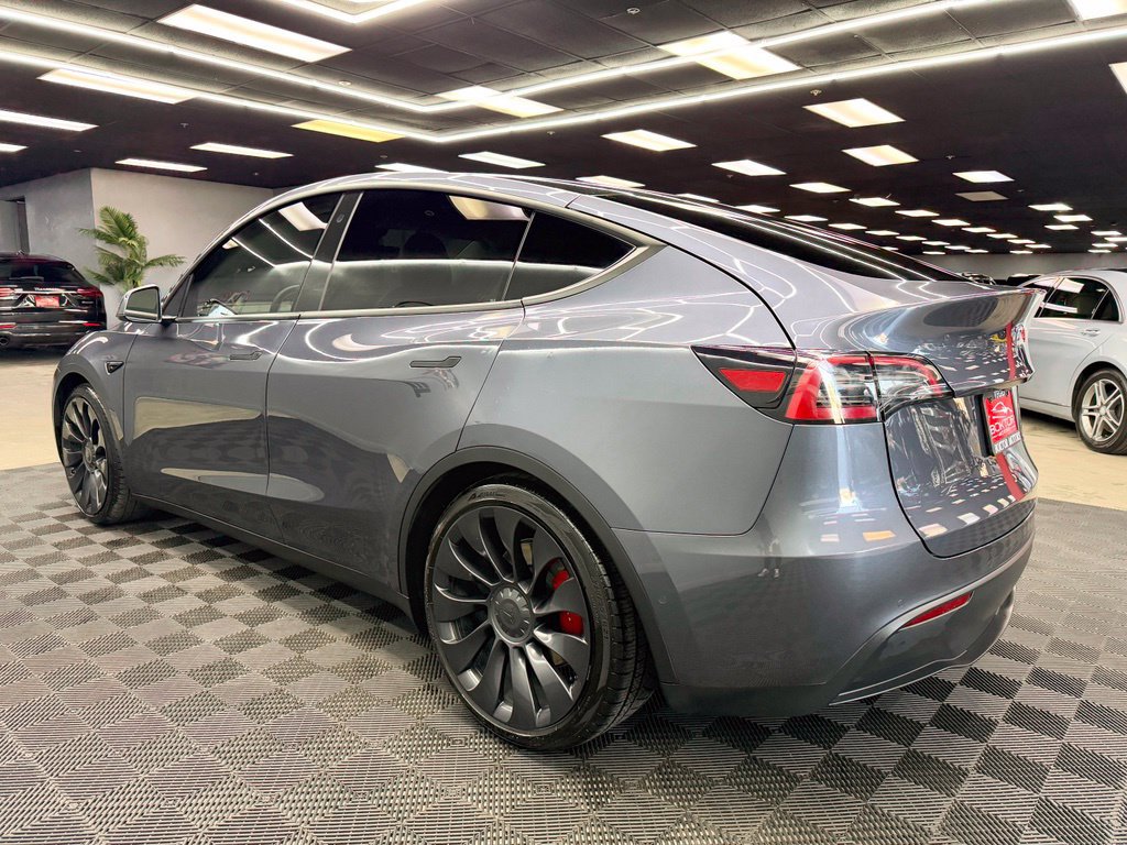 Used 2022 Tesla Model Y Performance AWD/4WD image 9