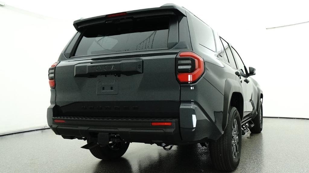 New 2026 Toyota 4Runner SR5 image 10