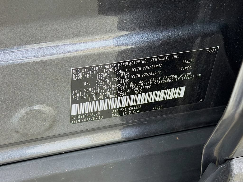 Used 2021 Toyota RAV4 LE AWD/4WD image 33
