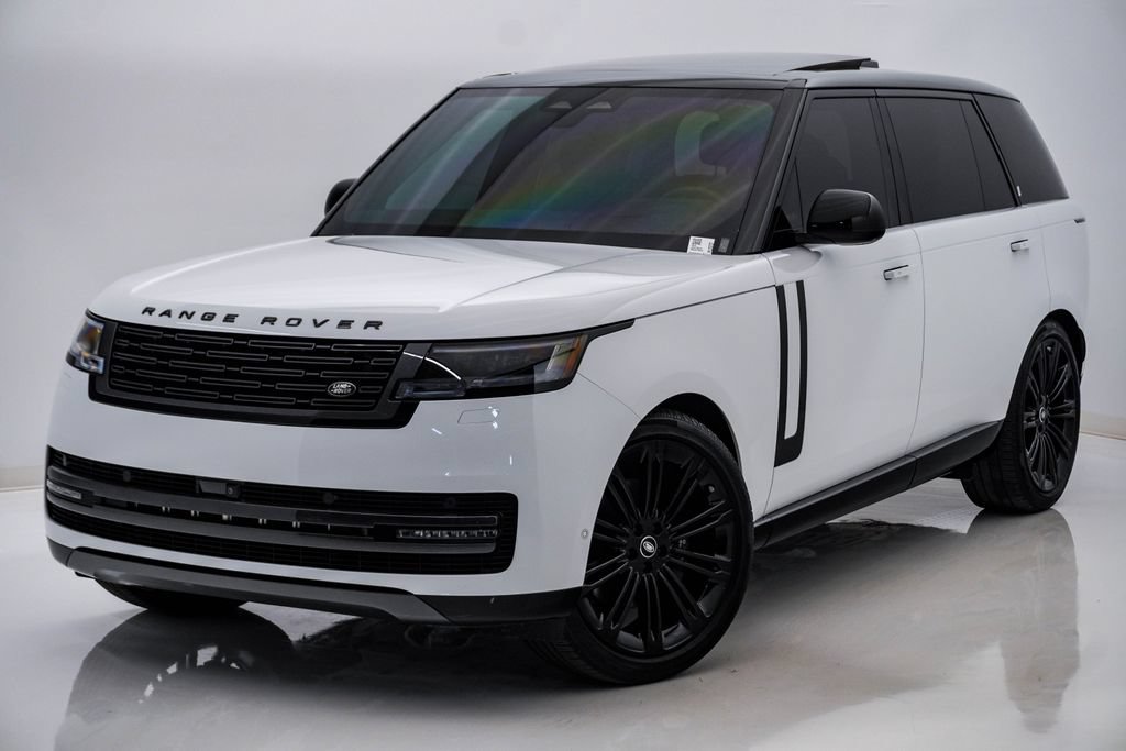 Used 2025 Land Rover Range Rover Long Wheelbase SE AWD/4WD image 3