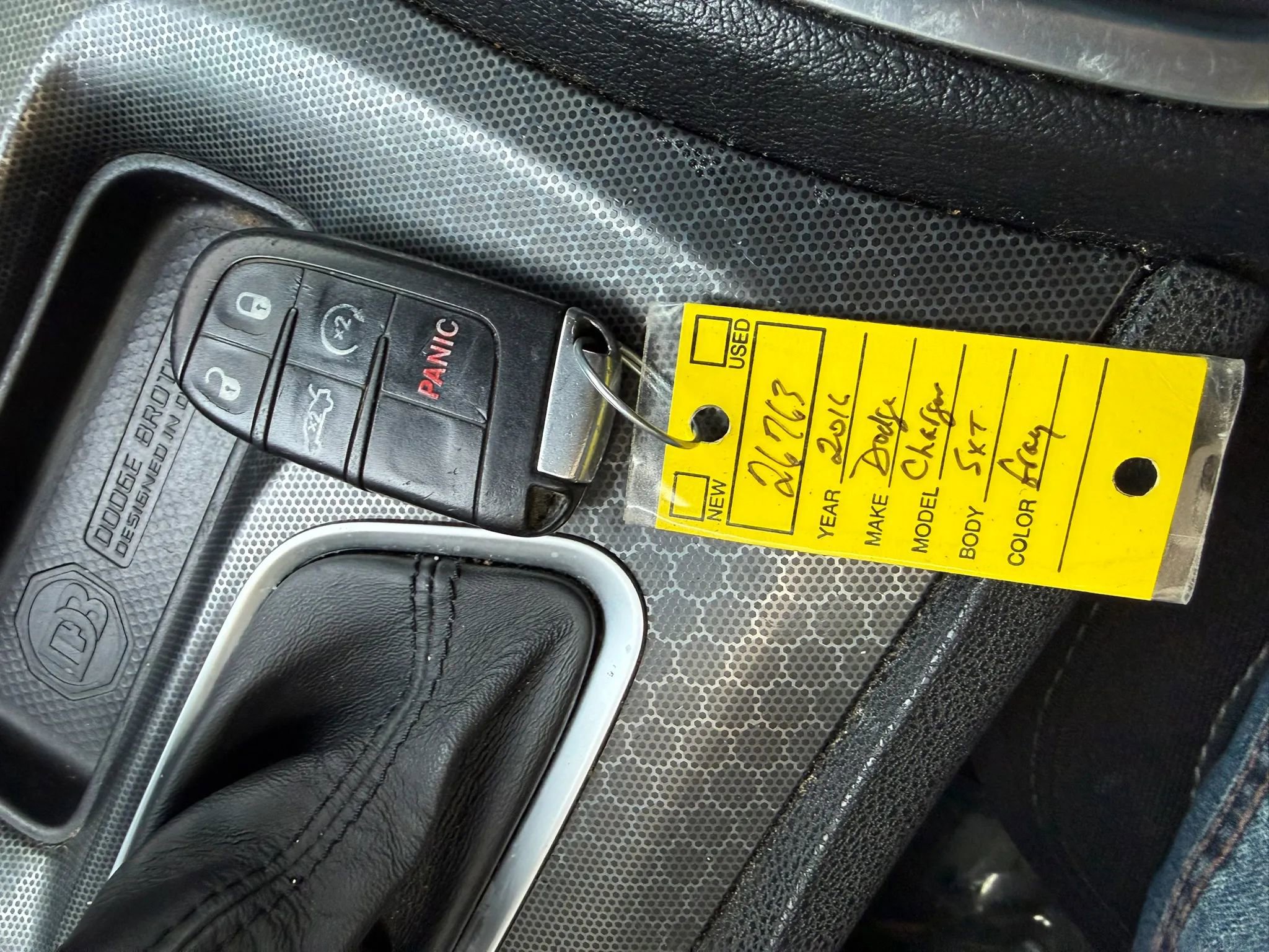 Used 2016 Dodge Charger SXT image 26