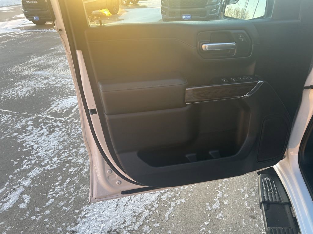 Used 2019 Chevrolet Silverado 1500 LT w/ All-Star Edition image 18