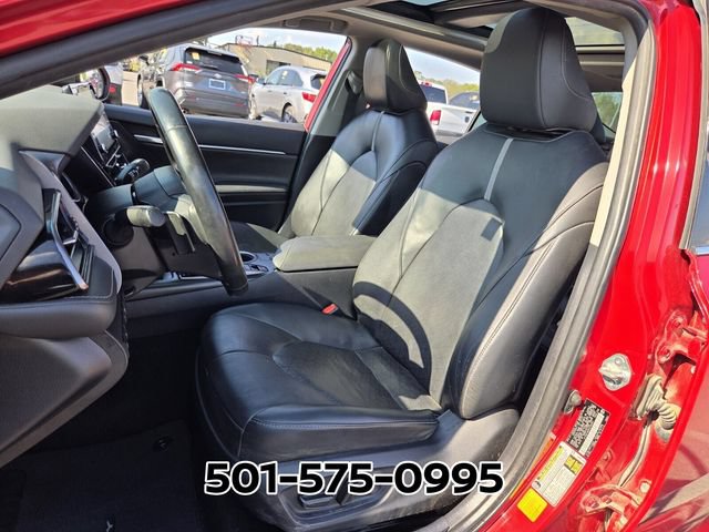 Used 2023 Toyota Camry XSE FWD image 7