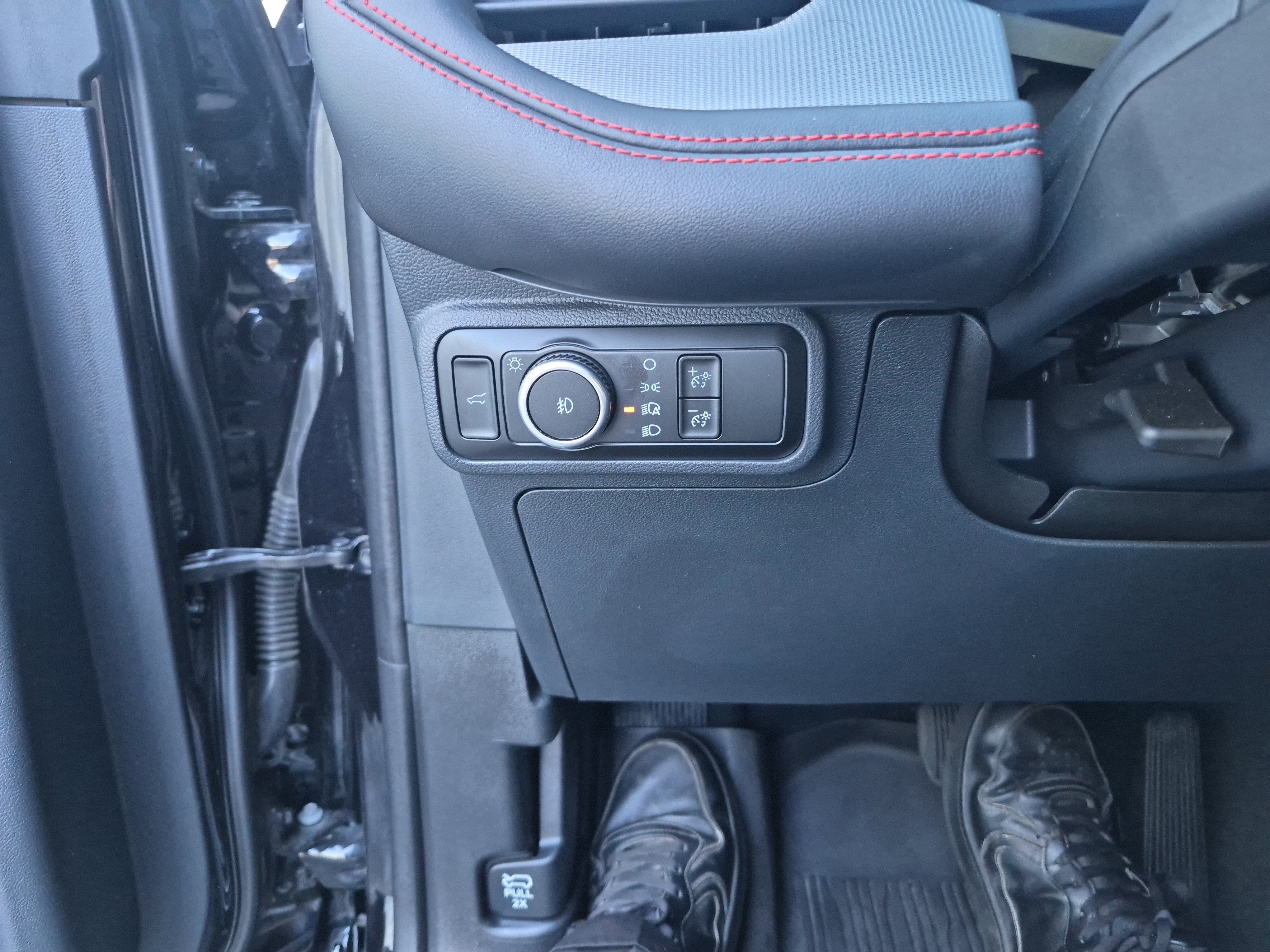 Used 2025 Ford Explorer ST w/ Sun And Sound Package image 22