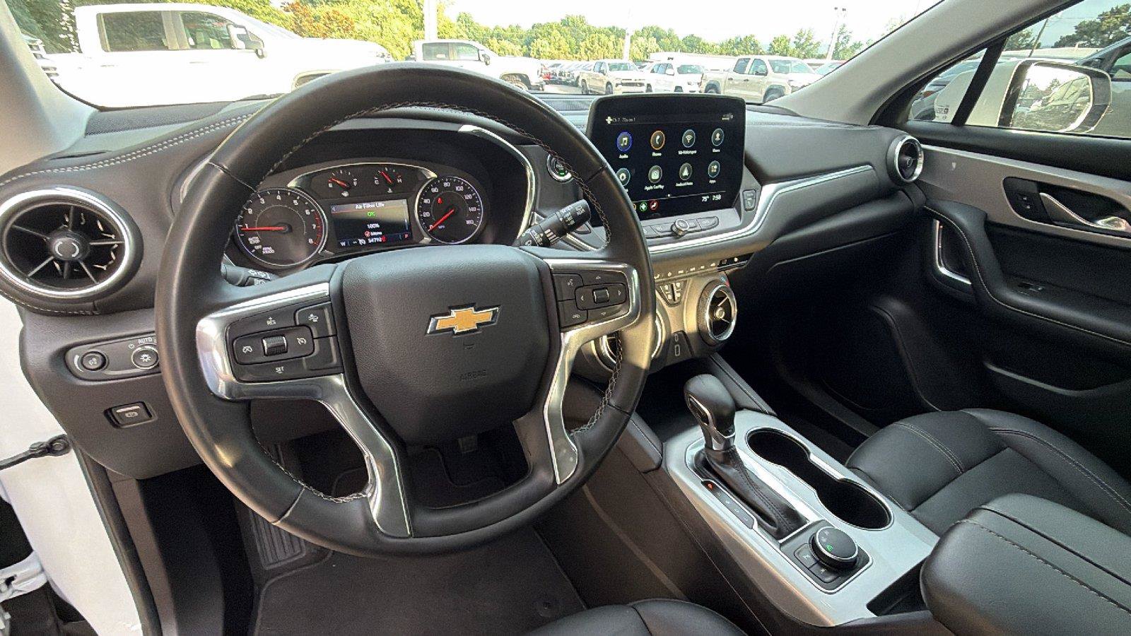 Used 2024 Chevrolet Blazer LT FWD image 24
