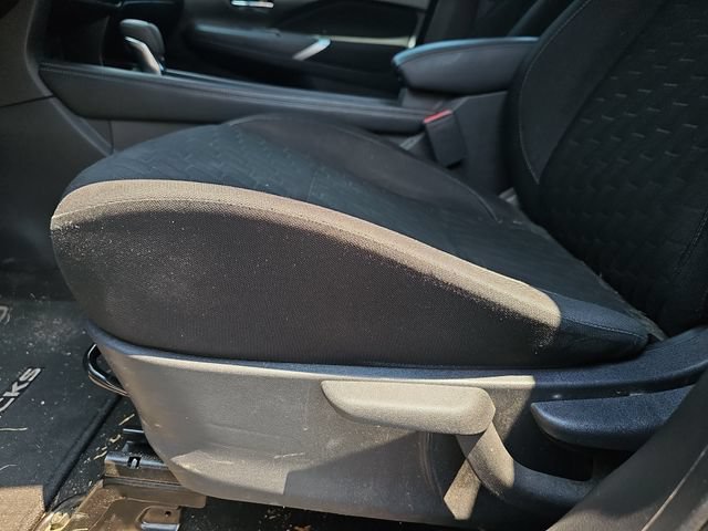 Used 2022 Nissan Kicks SV FWD image 12