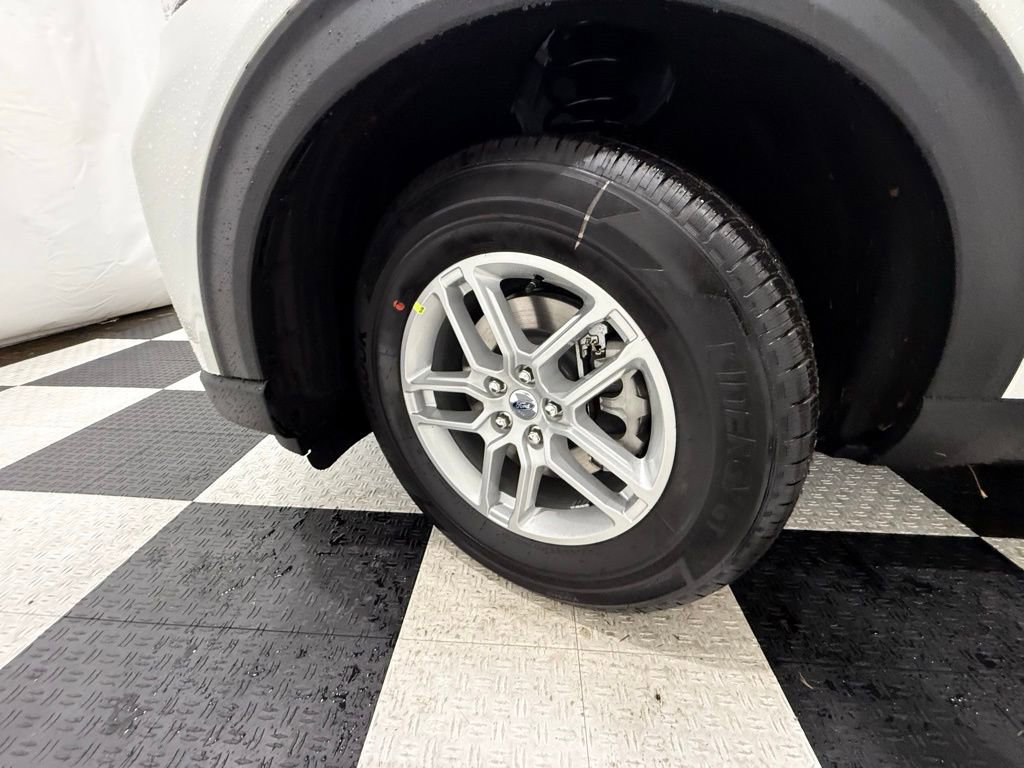 New 2026 Ford Explorer Active image 10