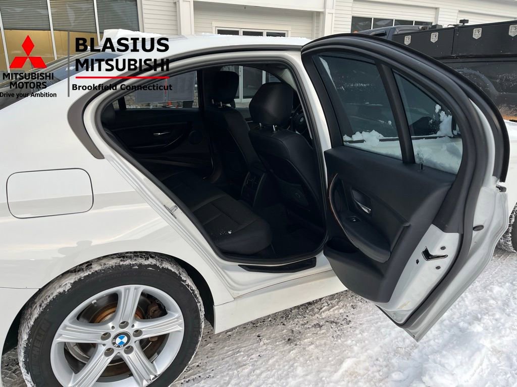 Used 2014 BMW 328i xDrive Sedan image 12
