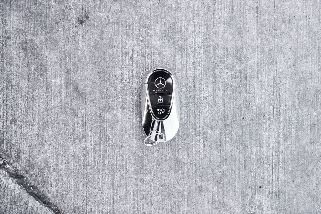 Used 2024 Mercedes-Benz Maybach EQS 680 4MATIC image 90