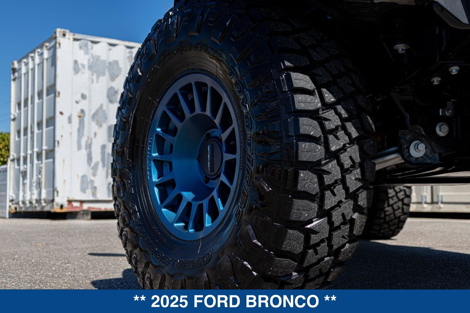 Used 2025 Ford Bronco Badlands AWD/4WD image 33