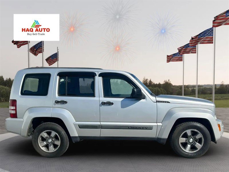 Used 2008 Jeep Liberty Sport image 4