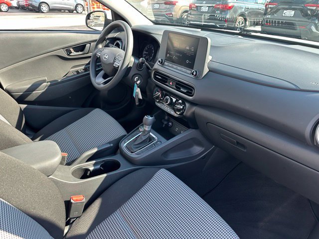 Used 2022 Hyundai Kona SE AWD/4WD image 24