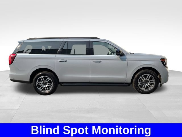 Used 2025 Ford Expedition Max Active AWD/4WD image 6
