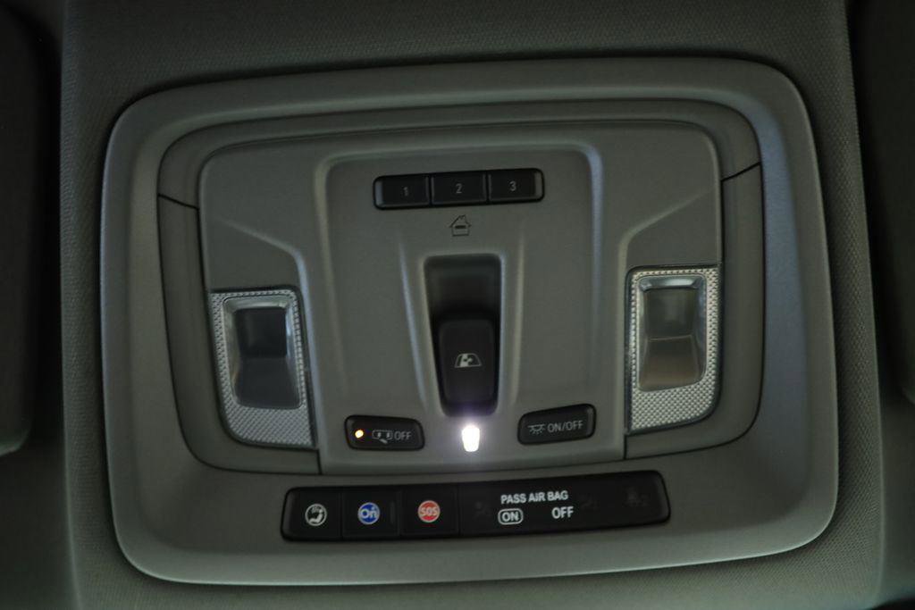 Used 2023 GMC Sierra 3500 SLT w/ SLT Convenience Package image 63