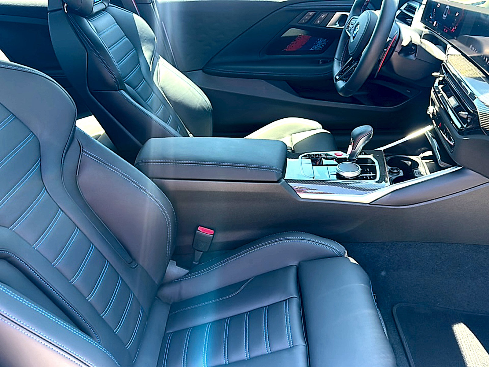 Used 2026 BMW M2 w/ Lighting Package RWD image 22