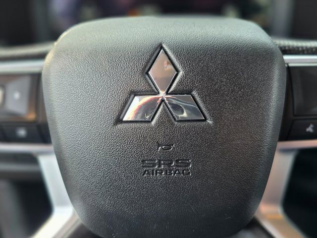 Used 2023 Mitsubishi Outlander SEL image 26