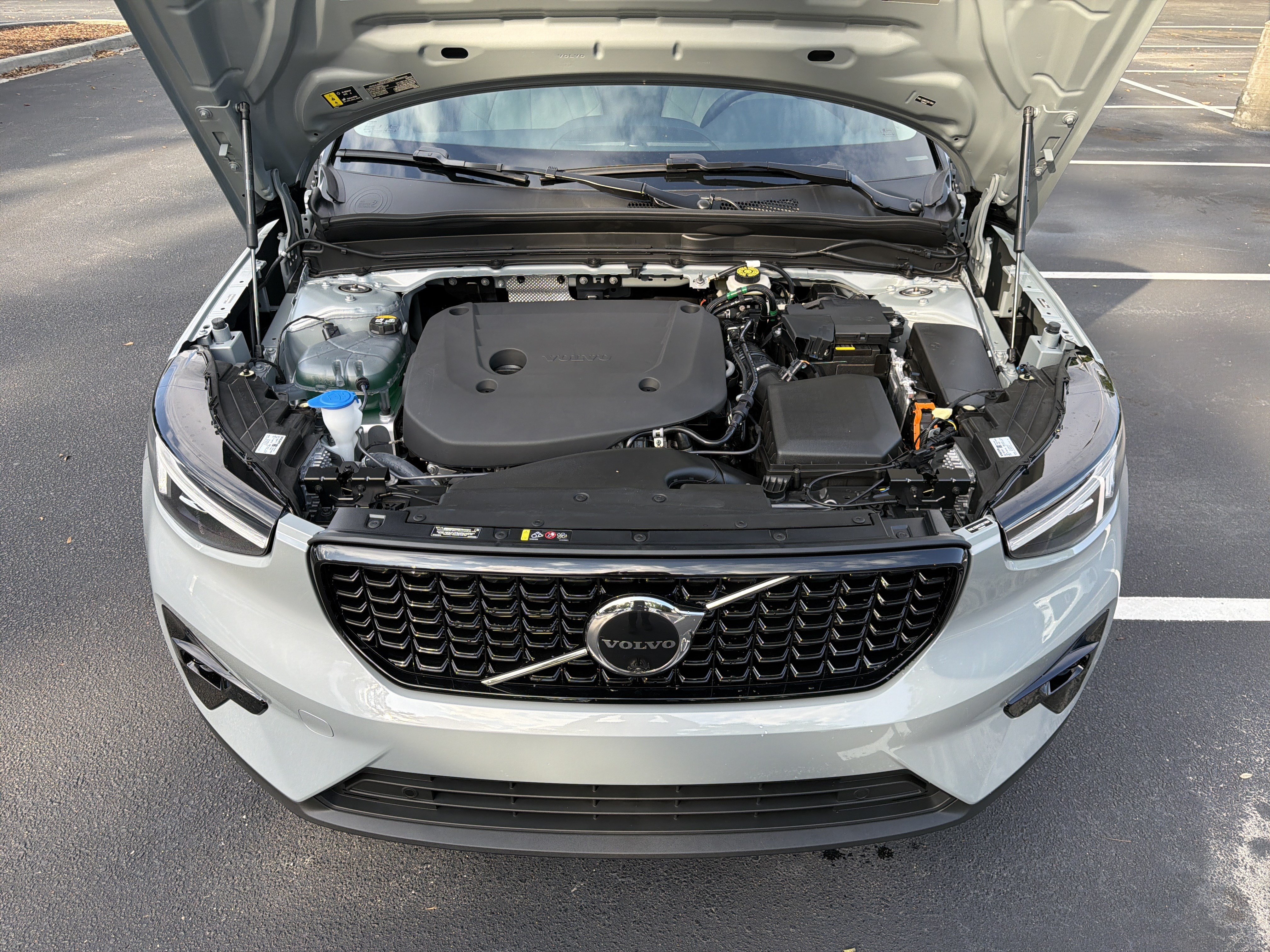 New 2026 Volvo XC40 B5 Ultra w/ Protection Package Premier AWD/4WD image 36