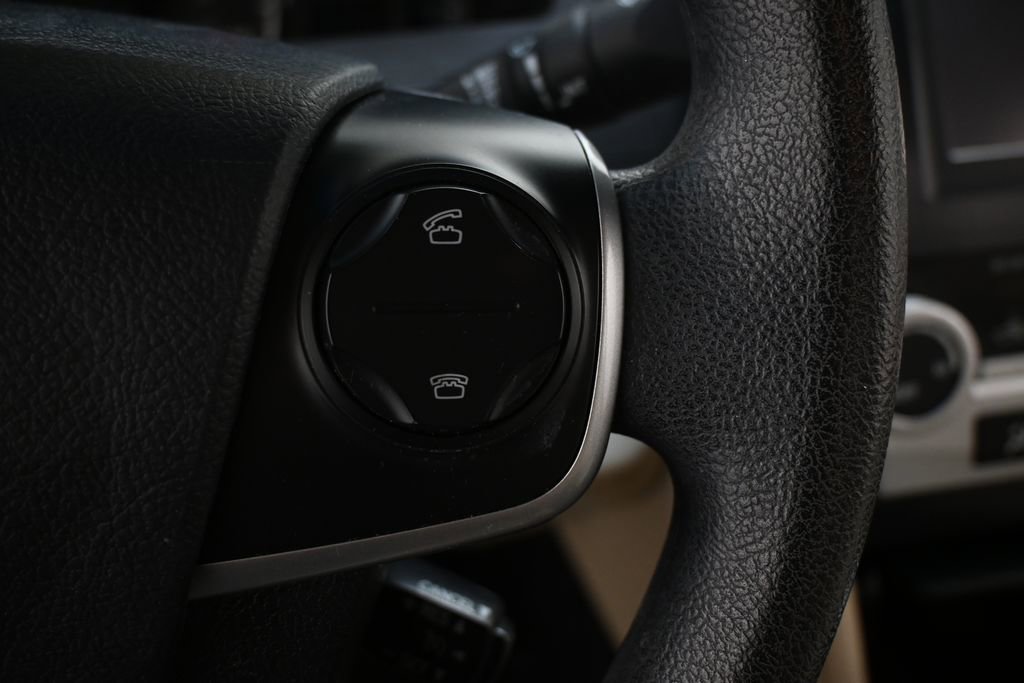 Used 2014 Toyota Camry LE FWD image 16