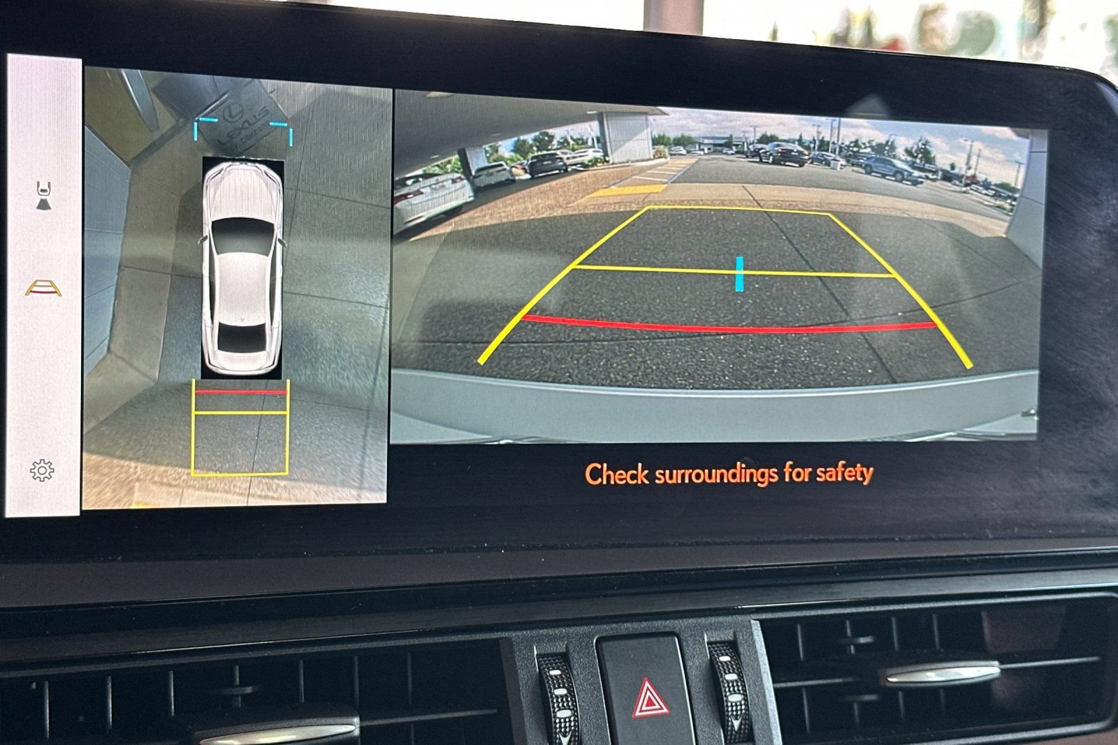 Used 2024 Lexus ES 300h w/ Accessory Package (Z1) FWD image 15