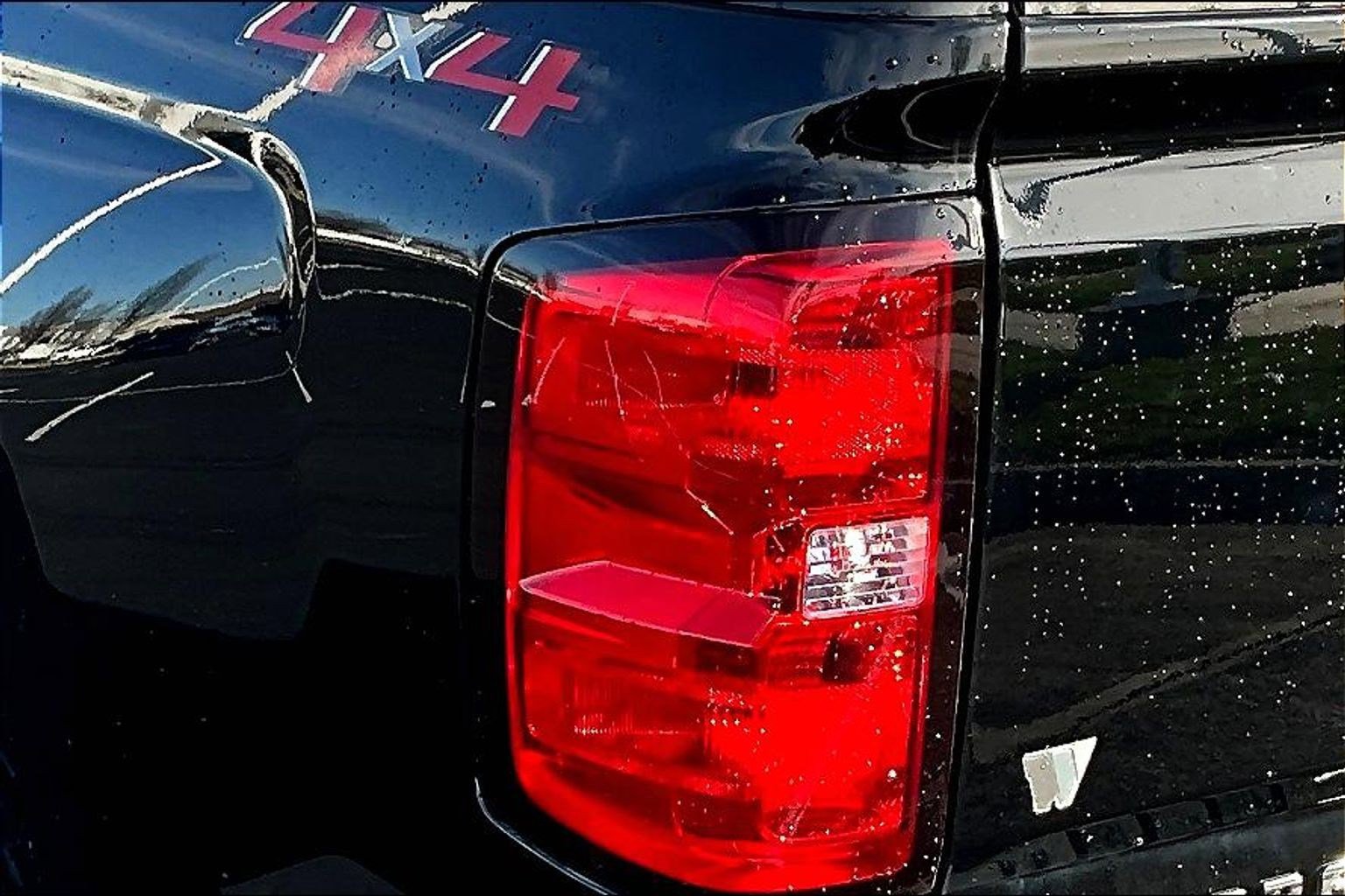 Used 2018 Chevrolet Silverado 1500 LT w/ All Star Edition image 24