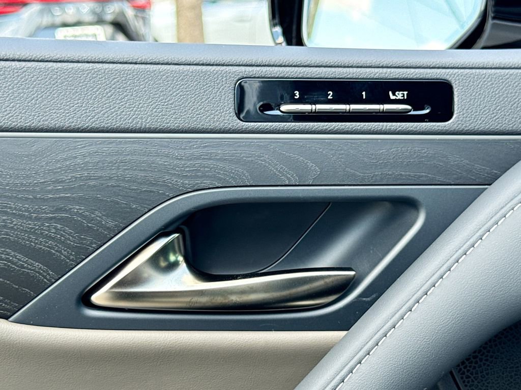 New 2025 Lexus LX 700h Overtrail image 18