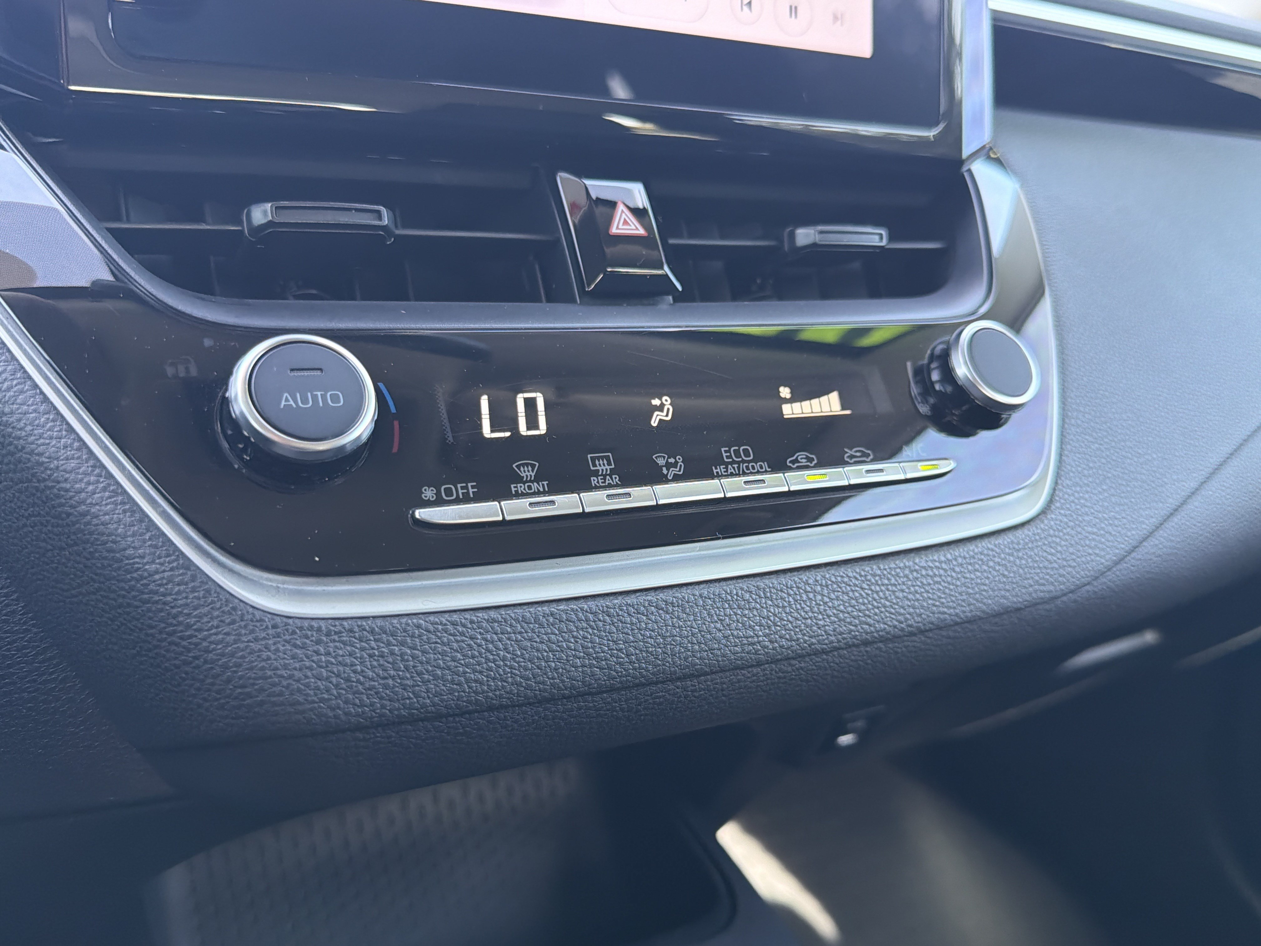 Certified 2024 Toyota Corolla LE FWD image 8