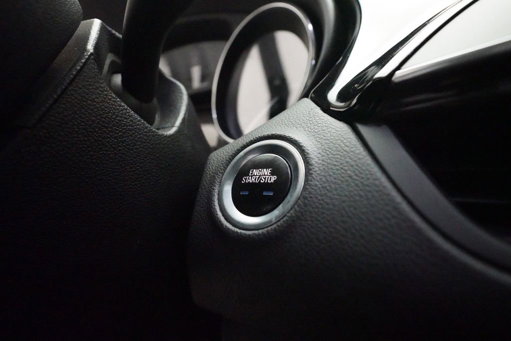 Used 2017 Buick Envision Essence FWD image 31