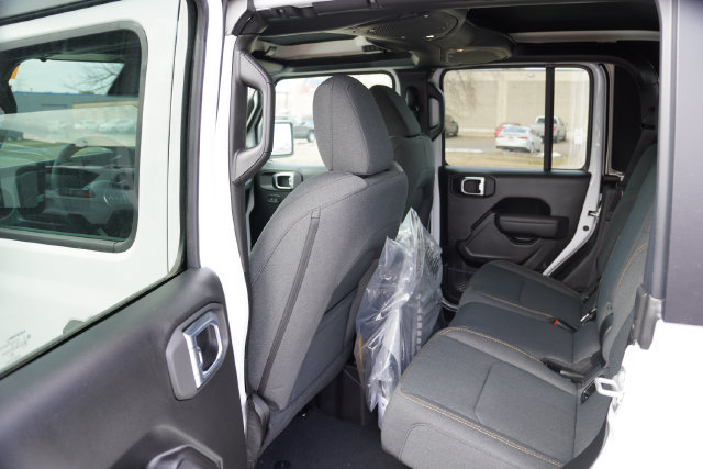 New 2026 Jeep Gladiator Sport AWD/4WD image 14