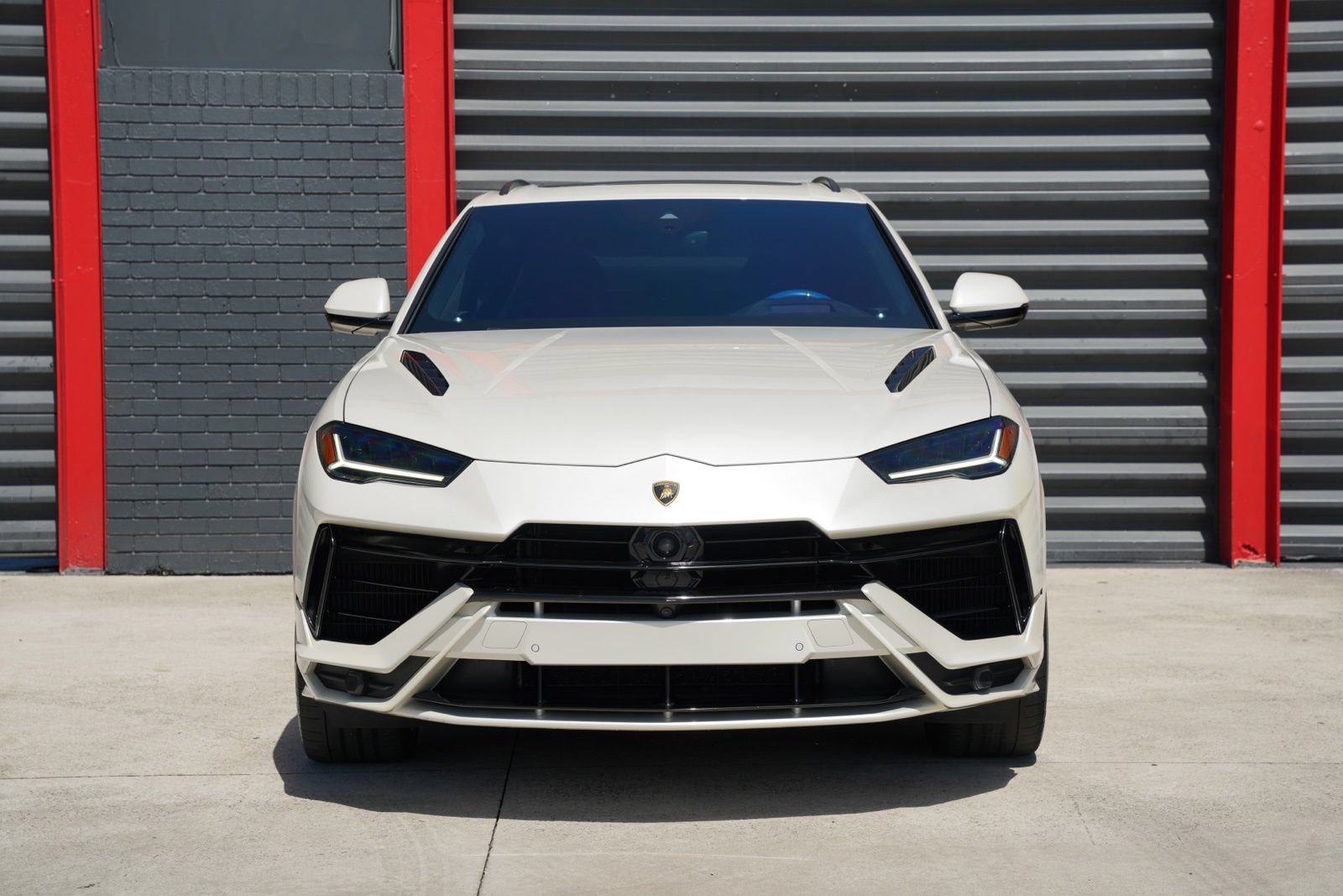 Used 2024 Lamborghini Urus S AWD/4WD image 2