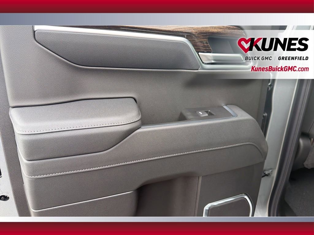 New 2026 GMC Sierra 1500 Elevation image 39