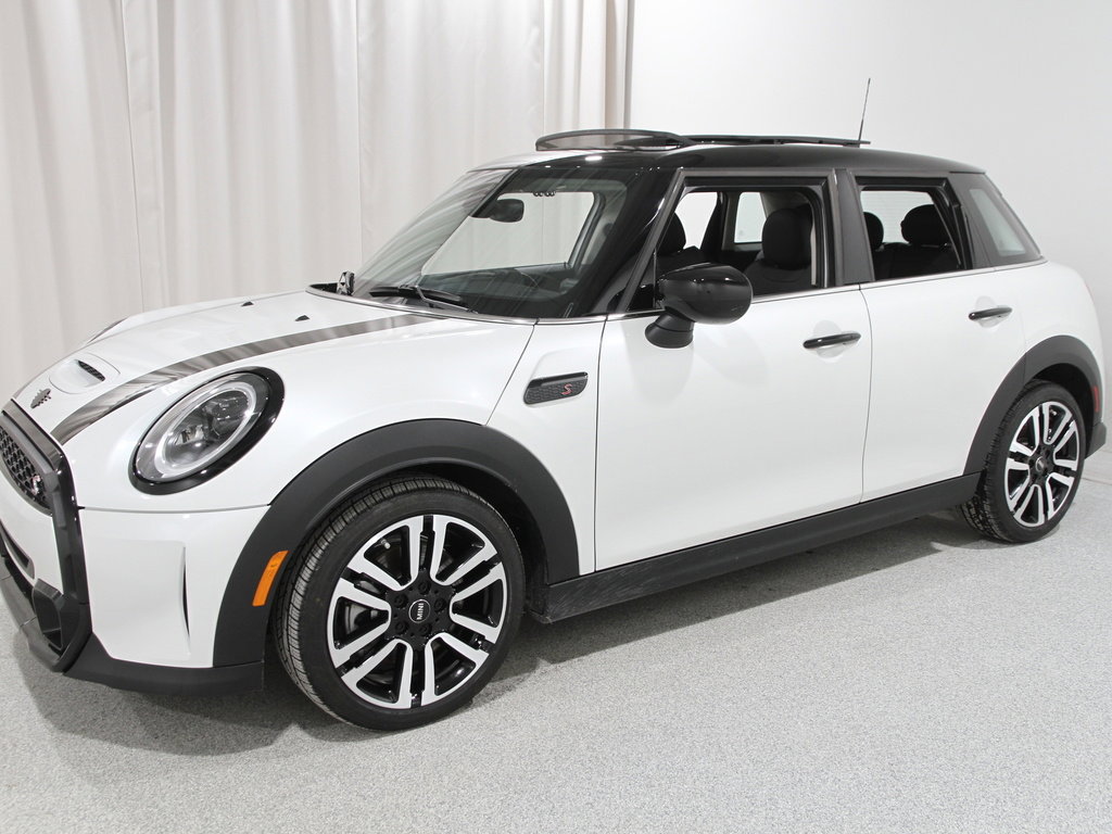 Certified 2024 MINI Cooper S image 3
