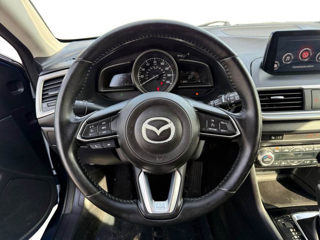Used 2018 MAZDA MAZDA3 Touring image 12