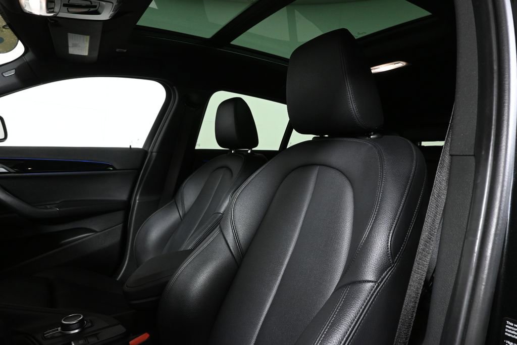 Used 2019 BMW X2 xDrive28i w/ Convenience Package AWD/4WD image 16