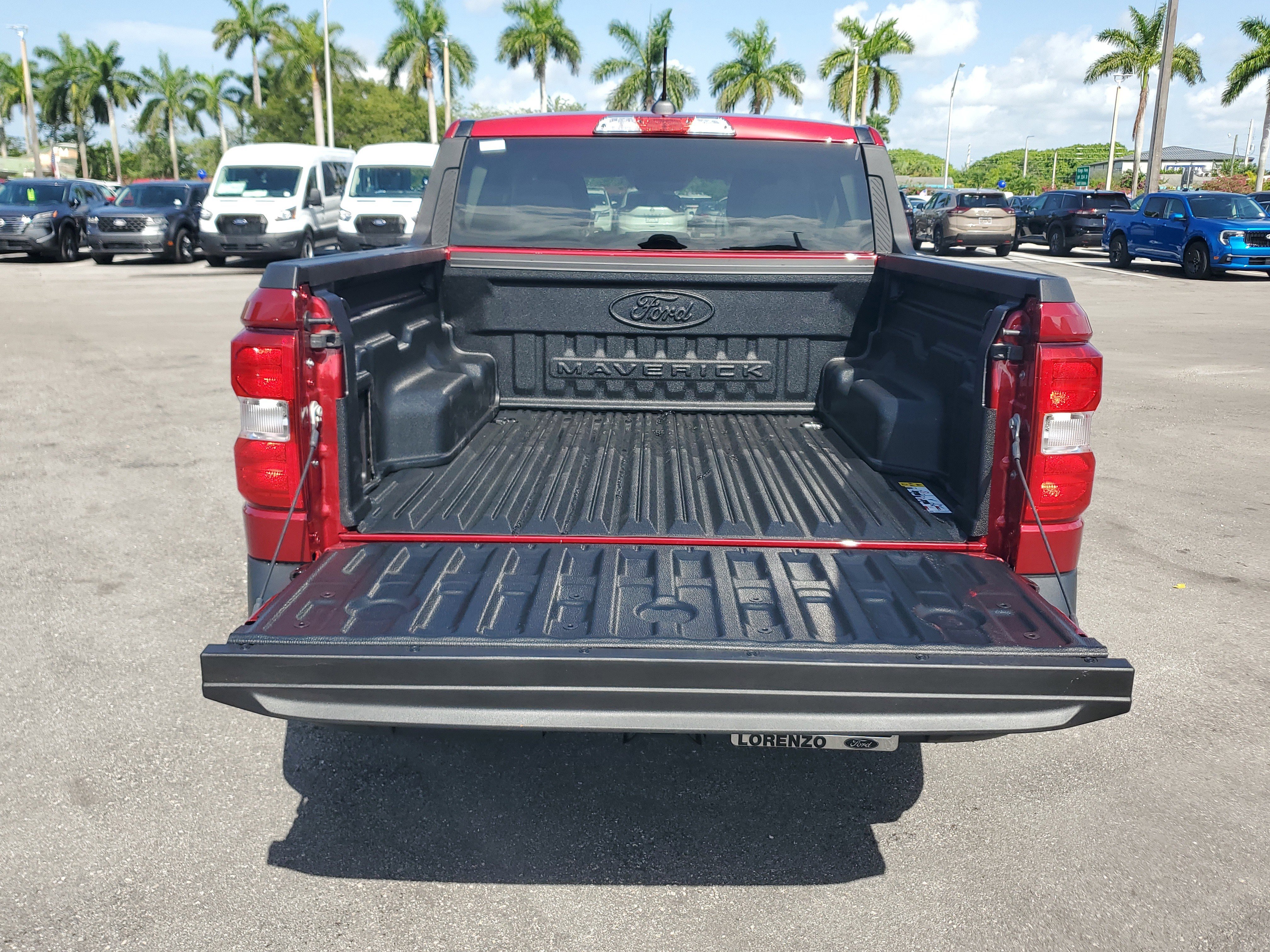 New 2025 Ford Maverick XLT w/ XLT Luxury Package image 9