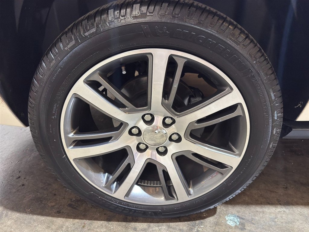 Used 2010 Cadillac Escalade ESV Premium AWD/4WD image 35