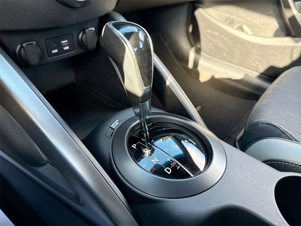 Used 2016 Hyundai Veloster Turbo image 19