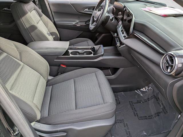 Used 2025 Chevrolet Equinox LT image 18