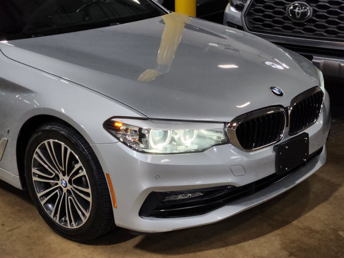 Used 2018 BMW 530e RWD image 13