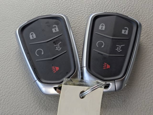 Used 2023 Cadillac XT4 Luxury w/ Cold Weather Package FWD image 37