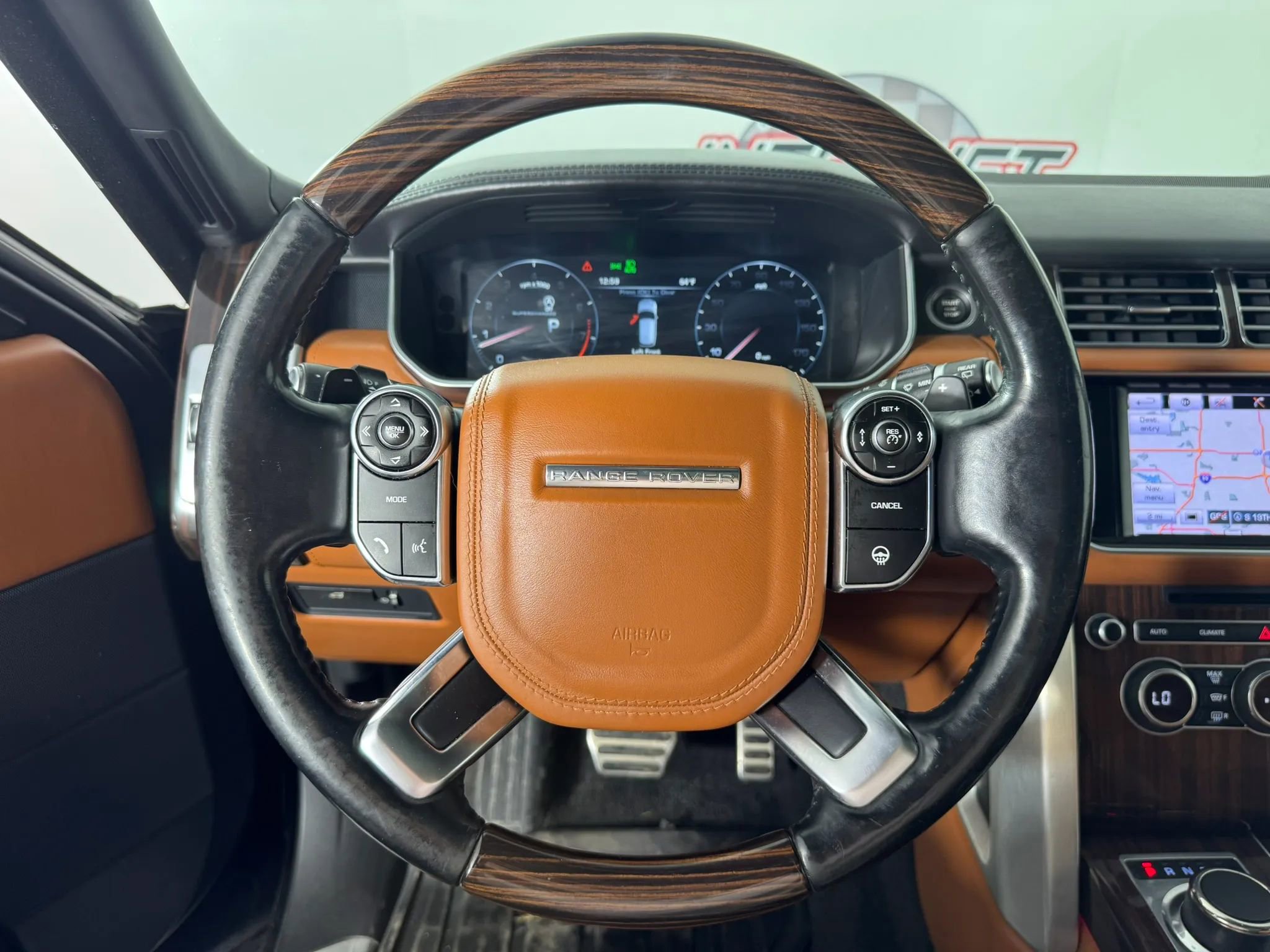 Used 2014 Land Rover Range Rover Autobiography AWD/4WD image 13