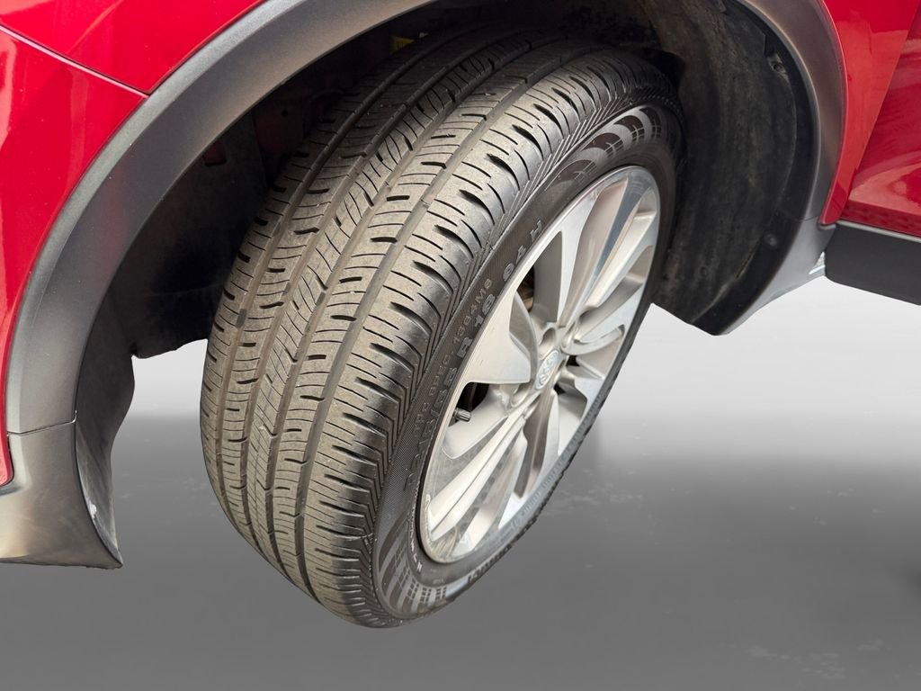 Used 2018 Buick Encore Preferred image 9