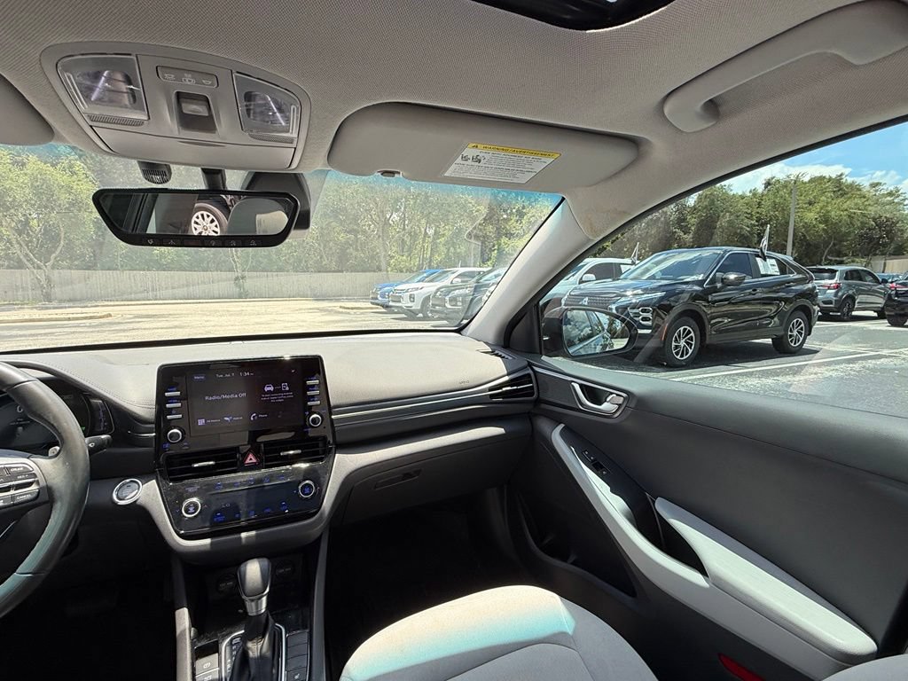 Used 2022 Hyundai Ioniq SEL FWD image 24