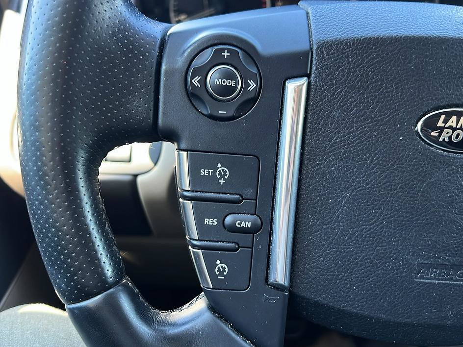 Used 2011 Land Rover Range Rover Sport HSE LUX AWD/4WD image 36