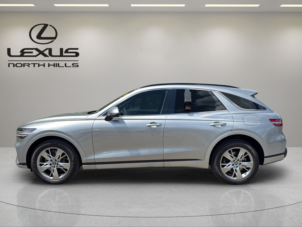 Used 2025 Genesis GV70 3.5T Sport AWD/4WD image 9