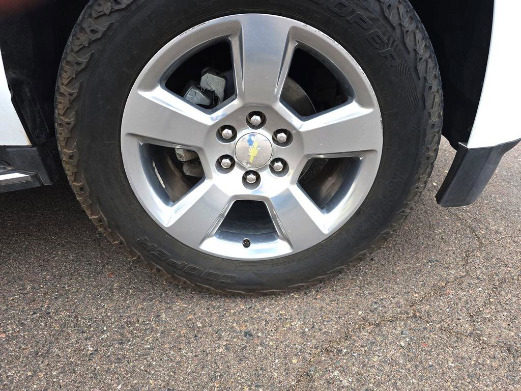 Used 2018 Chevrolet Suburban Premier image 34