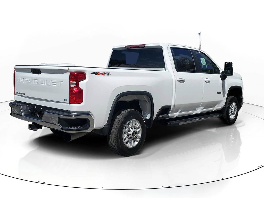 Used 2025 Chevrolet Silverado 2500 LT w/ Convenience Package AWD/4WD image 3