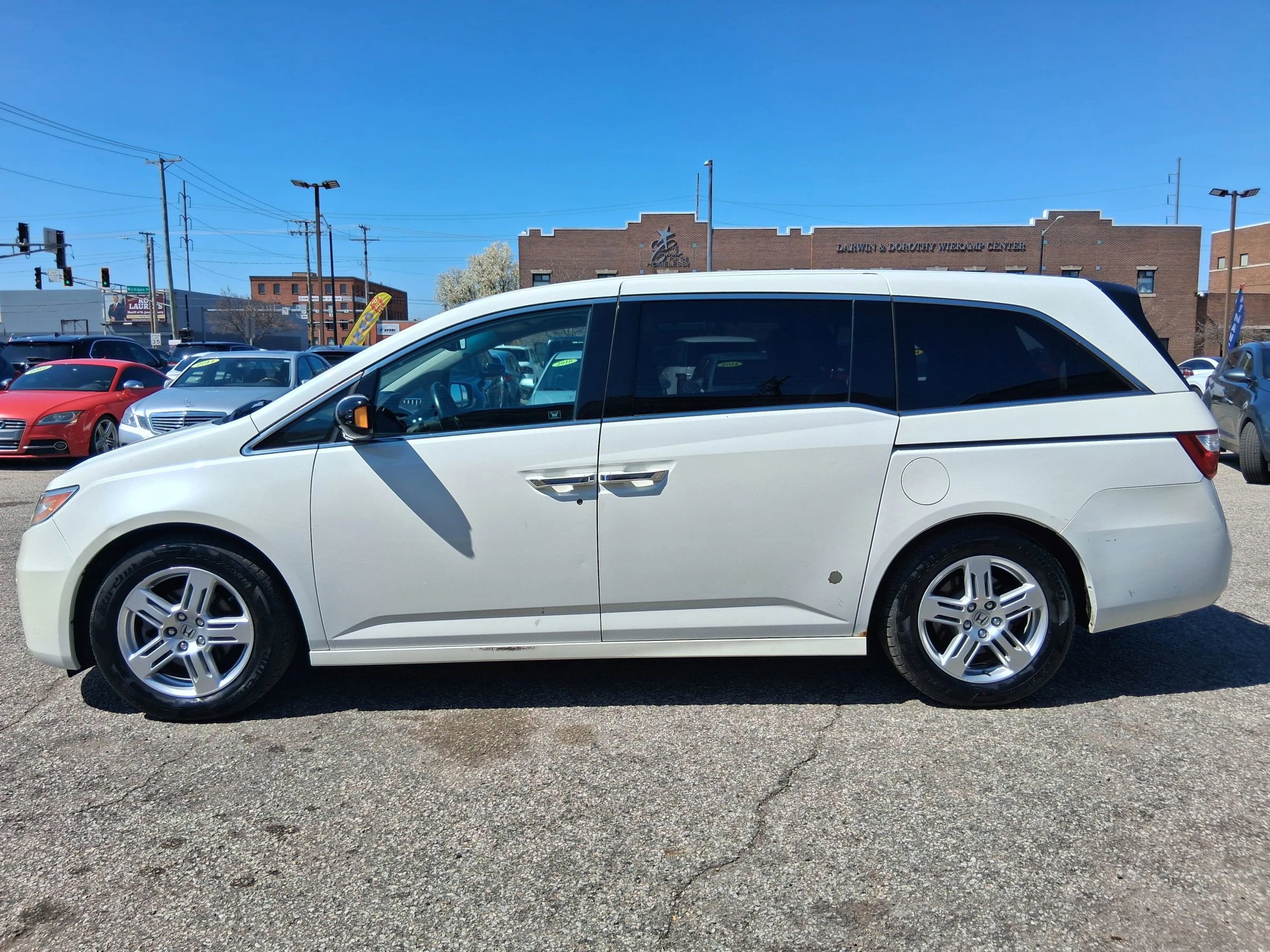 Used 2012 Honda Odyssey Touring Elite image 5
