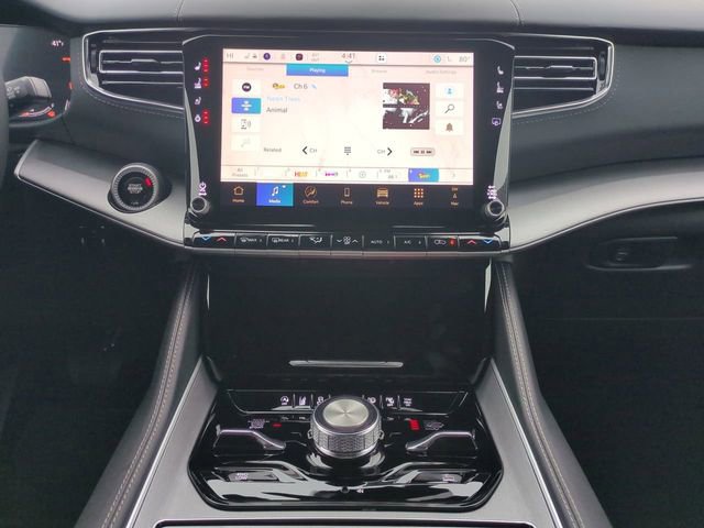 New 2026 Jeep Grand Wagoneer Limited image 19