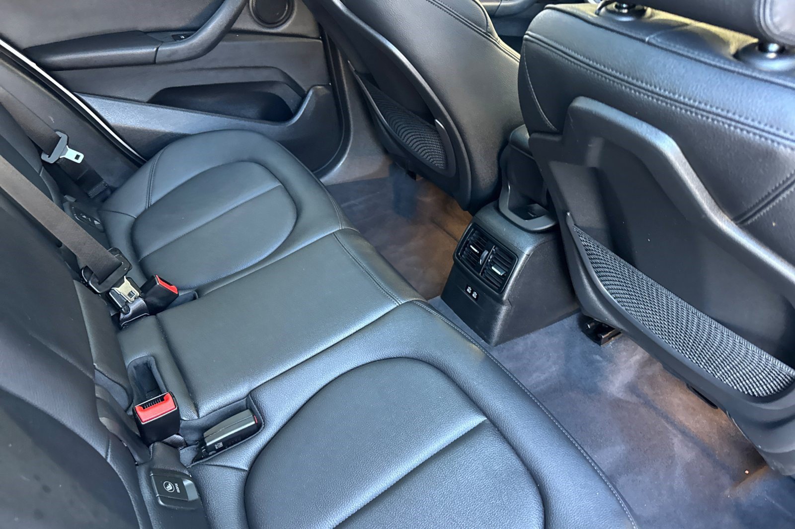 Used 2021 BMW X1 sDrive28i w/ M Sport Package FWD image 34