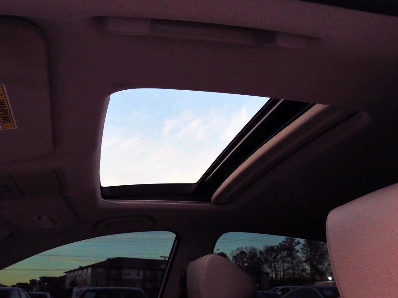 Used 2022 Honda Accord EX-L image 35